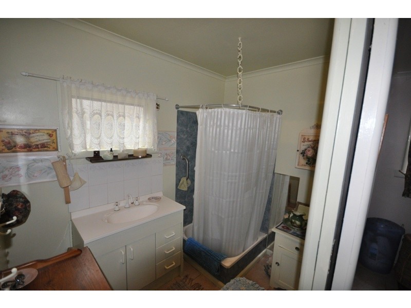 94 Barnett Street, Avoca VIC 3467