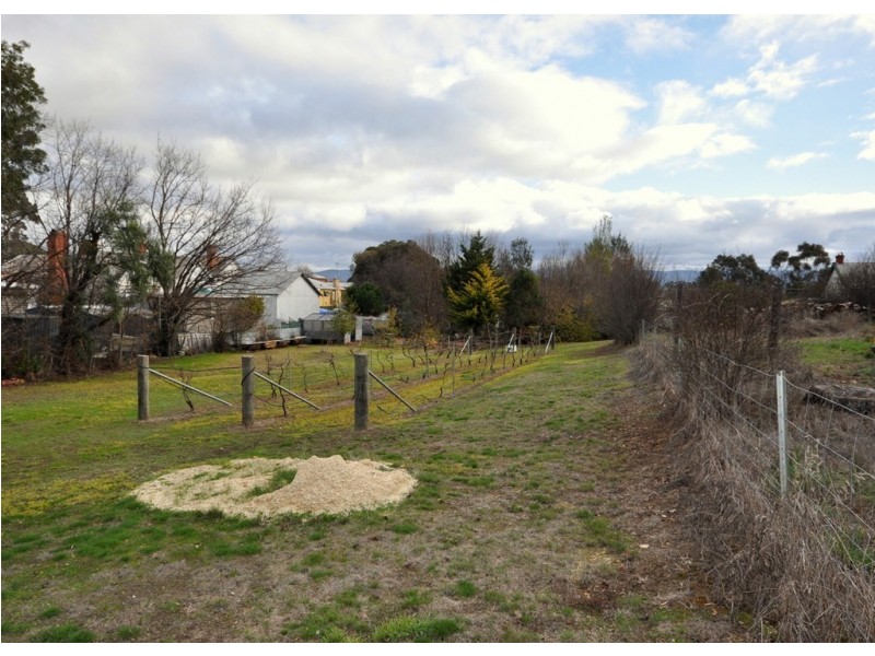 94 Barnett Street, Avoca VIC 3467