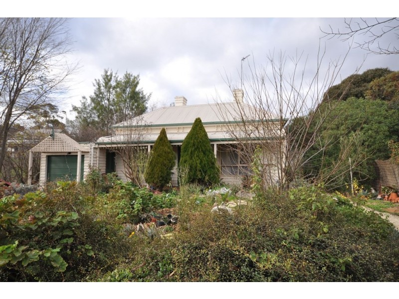 94 Barnett Street, Avoca VIC 3467