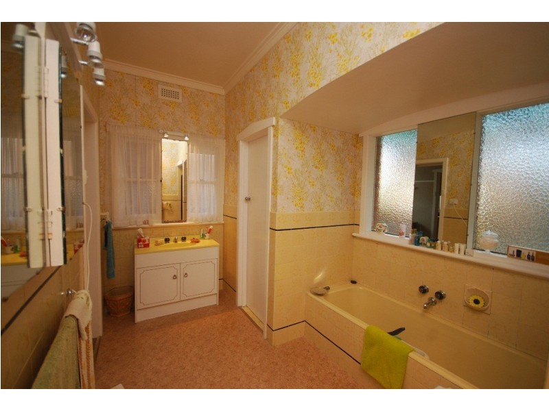 1361 Gregory Street, Lake Wendouree VIC 3350