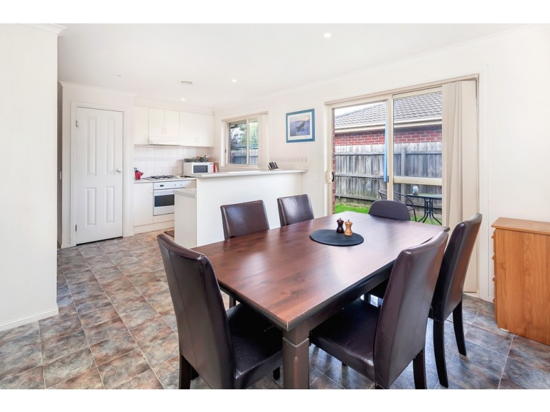 15 Lauderdale Avenue, Alfredton VIC 3350