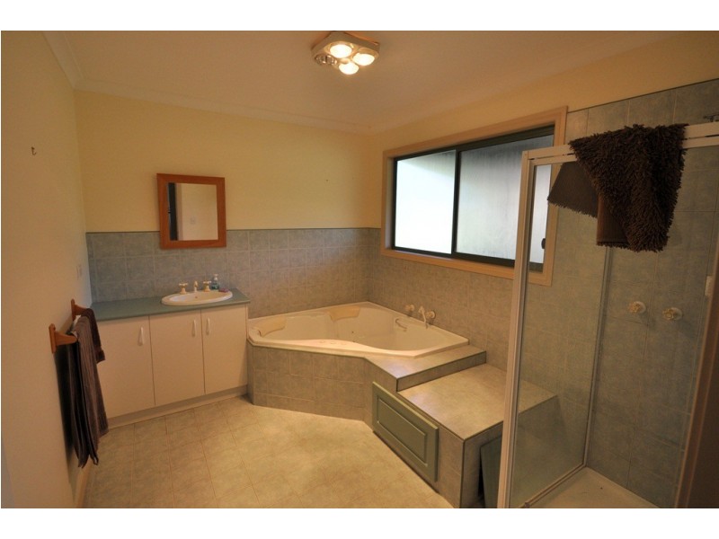 14 Camerons Lane, Beremboke VIC 3342