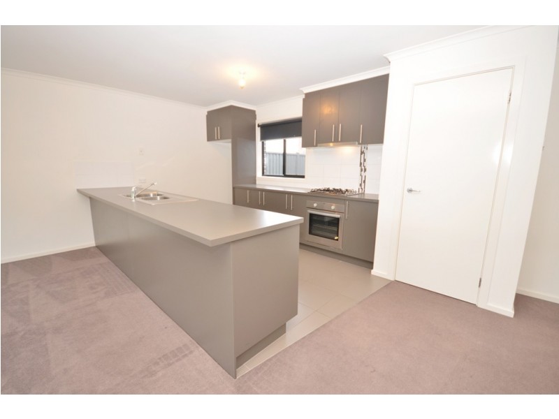 2/6B Pisgah Street, Wendouree VIC 3355