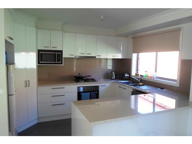 12 Lowry Crescent, Miners Rest VIC 3352