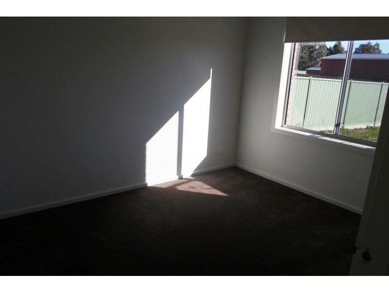 12 Lowry Crescent, Miners Rest VIC 3352