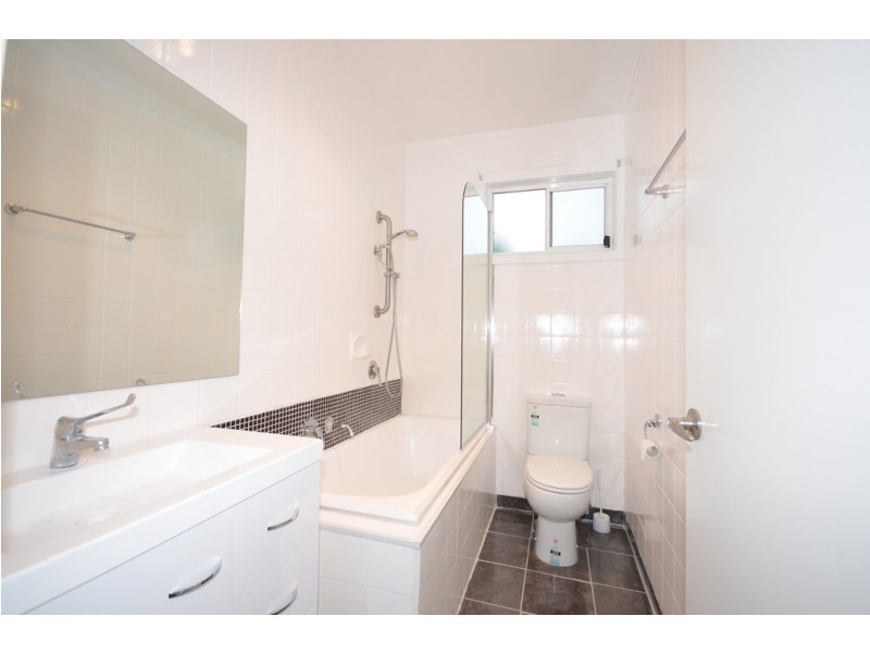 1216 Norman Street, Wendouree VIC 3355