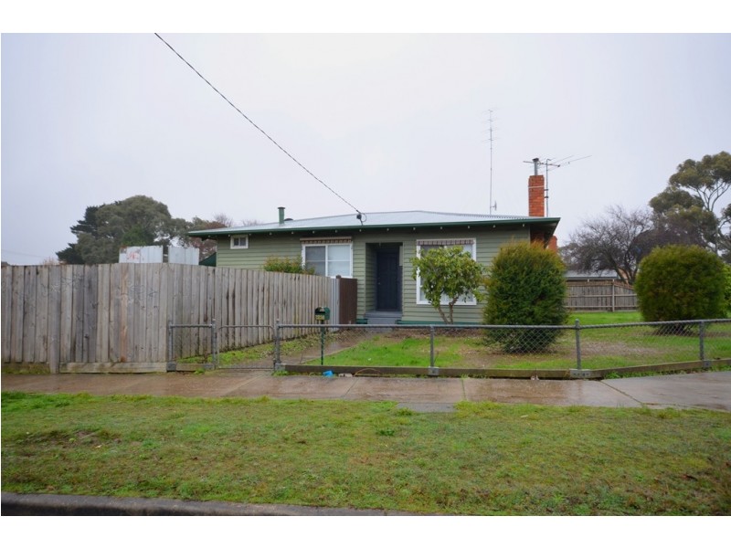 1216 Norman Street, Wendouree VIC 3355