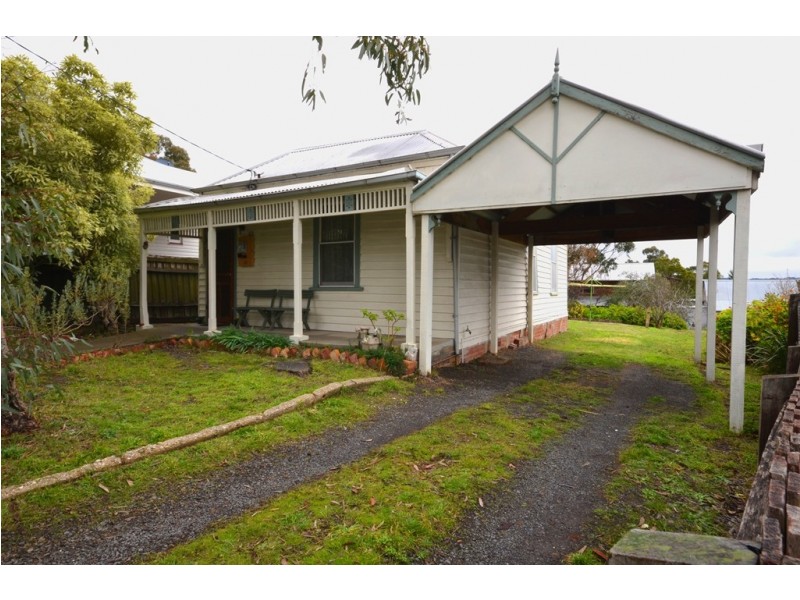 22 Magpie Street, Golden Point VIC 3350