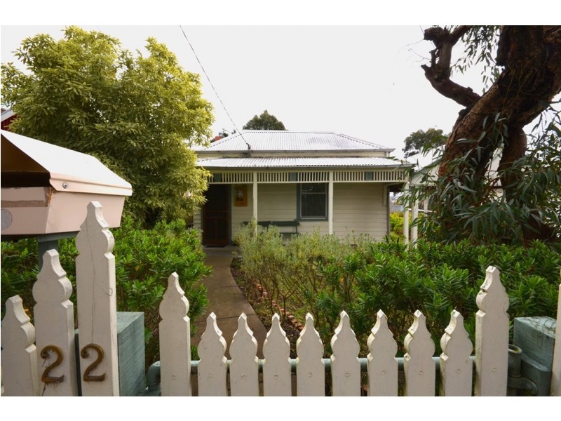 22 Magpie Street, Golden Point VIC 3350