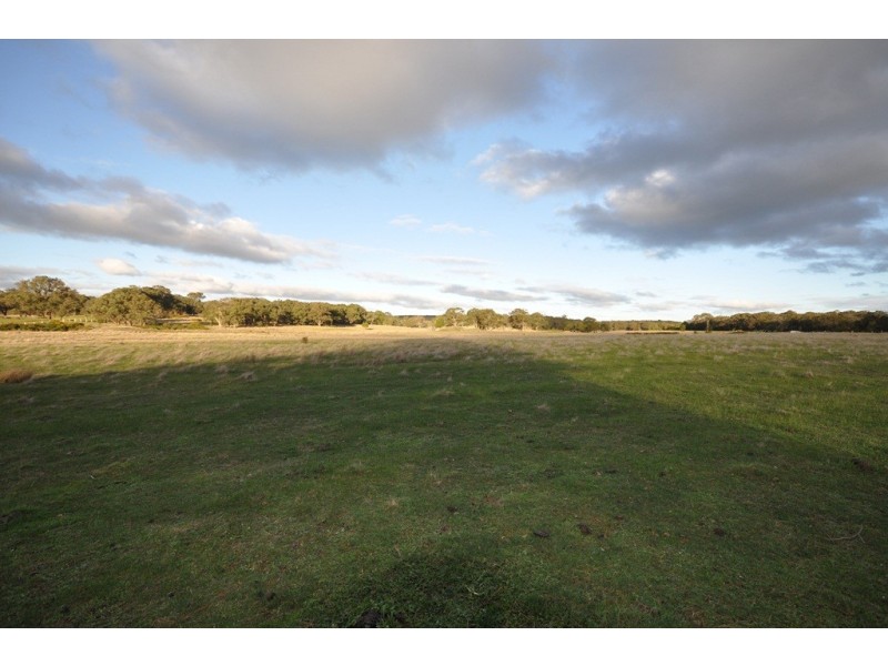 CA16 Tannery Rd, Snake Valley VIC 3351