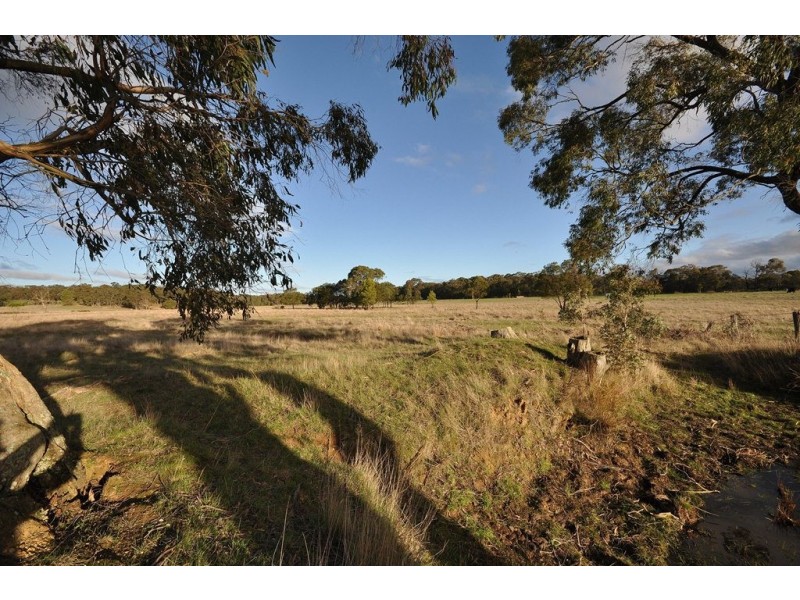 CA16 Tannery Rd, Snake Valley VIC 3351
