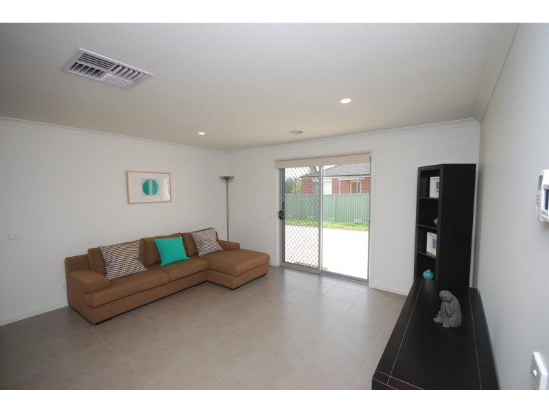 12 Lowry Crescent, Miners Rest VIC 3352