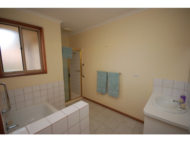 2/221 York Street, Ballarat East VIC 3350