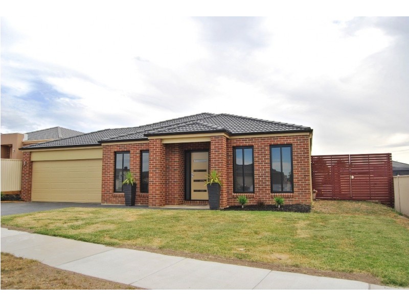 20 Tulloch Rise, Canadian VIC 3350