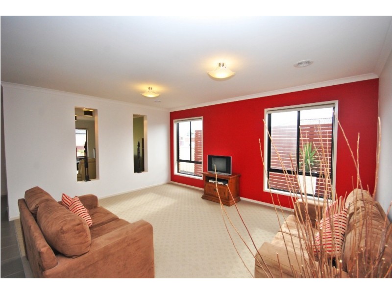 20 Tulloch Rise, Canadian VIC 3350