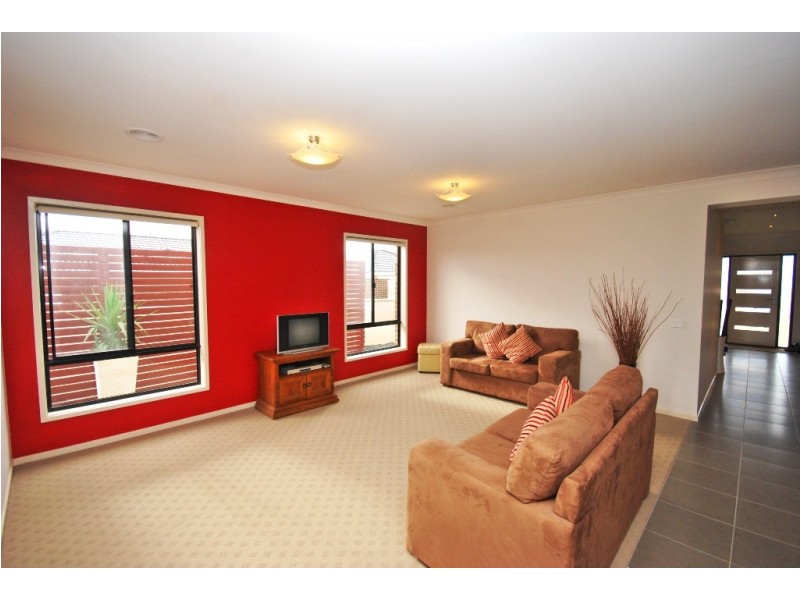 20 Tulloch Rise, Canadian VIC 3350