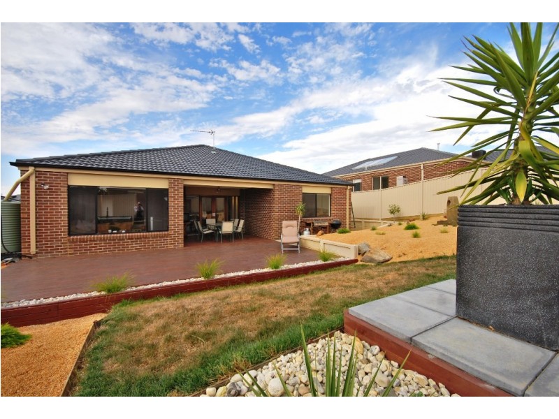 20 Tulloch Rise, Canadian VIC 3350