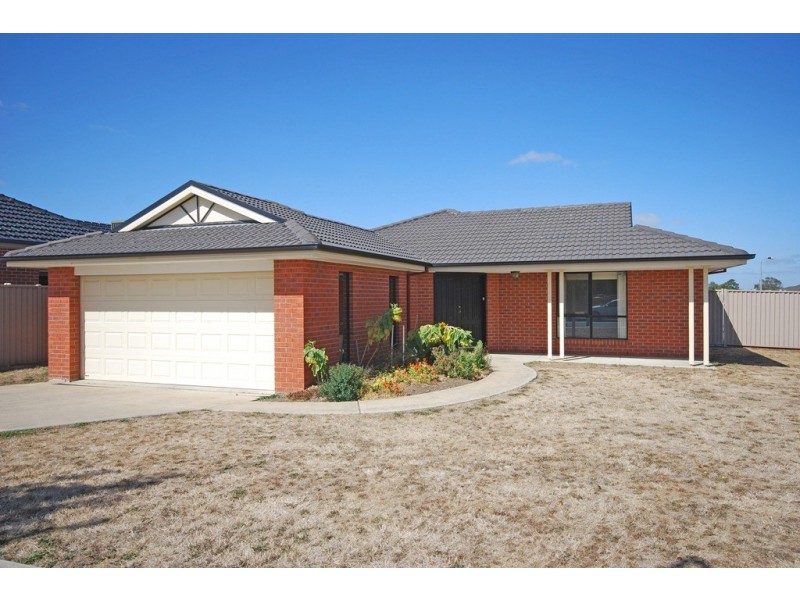 25 Parkview Drive, Alfredton VIC 3350