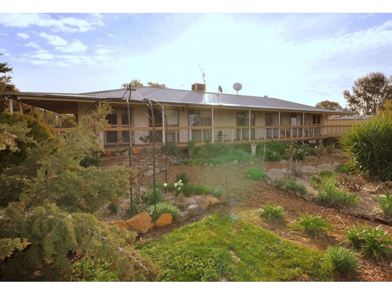 53 Hudswell Road, Landsborough VIC 3384