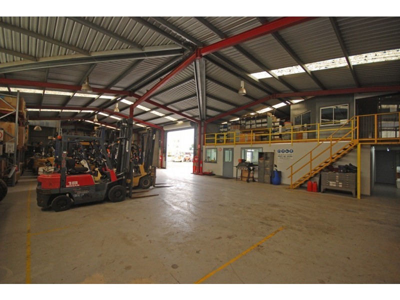 10 Daveyduke Drive, Mitchell Park VIC 3355