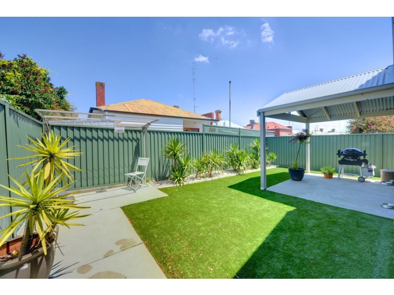 12 Ford Street, Ballarat East VIC 3350