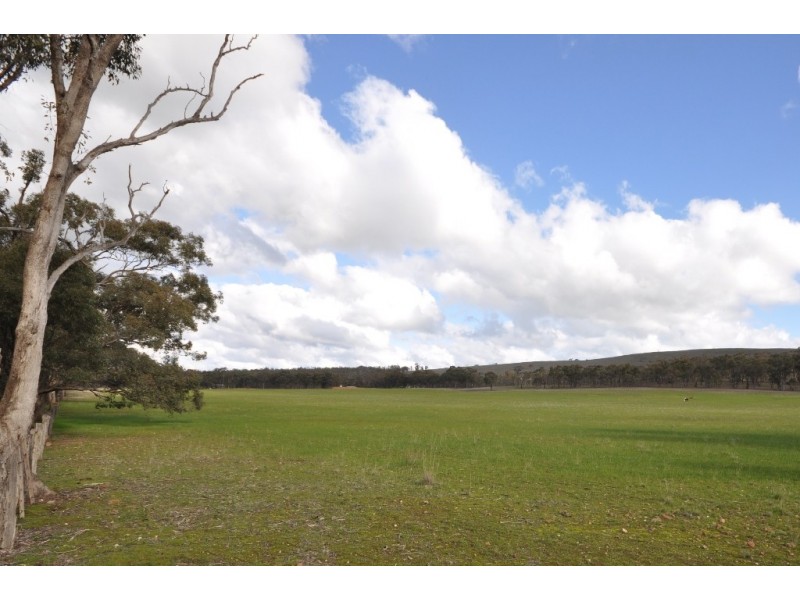 607 Timor-Mount Hooghly Rd, Dunolly VIC 3472