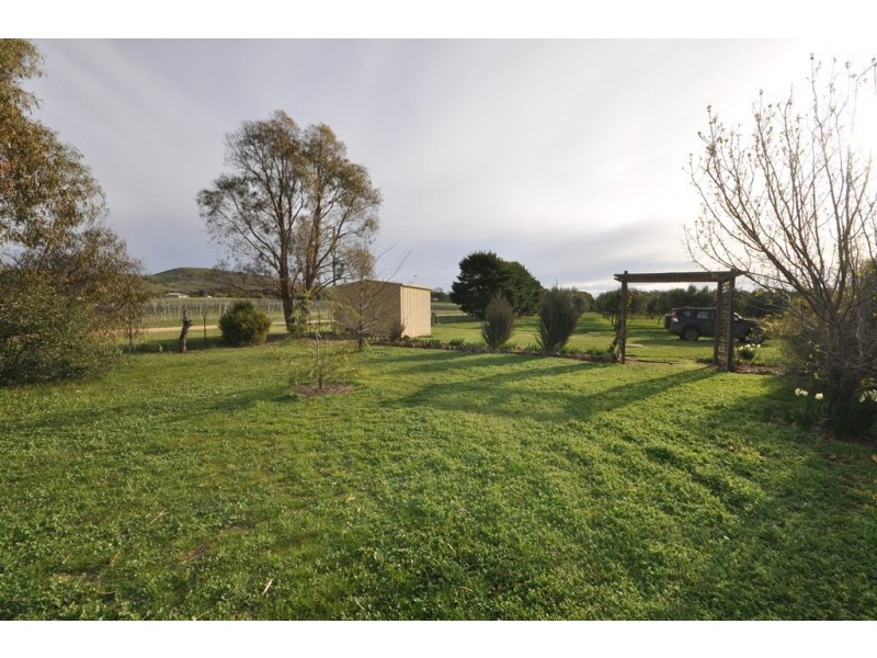 53 Hudswell Rd, Landsborough VIC 3384