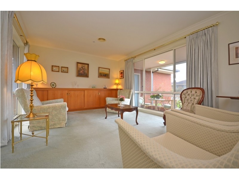 8 Lemuela Court, Invermay Park VIC 3350