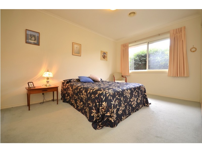 8 Lemuela Court, Invermay Park VIC 3350