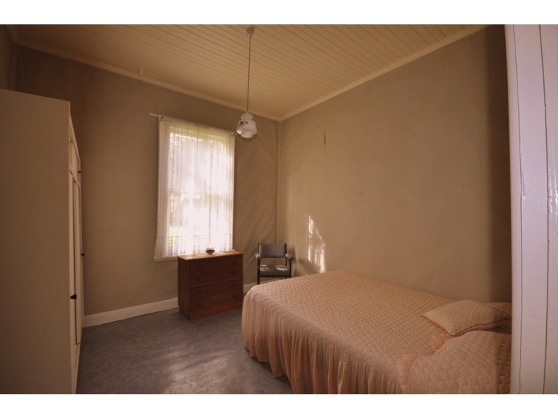 97 Sussex St, Linton VIC 3360