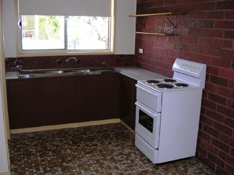 2/810 Humffray St Sth, Mount Pleasant VIC 3350