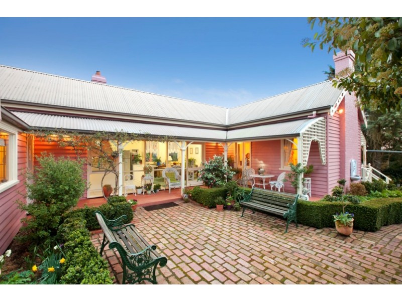 36 Inglis Street, Ballan VIC 3342