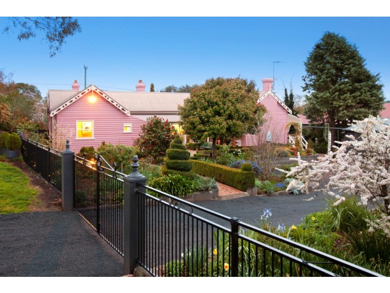 36 Inglis Street, Ballan VIC 3342