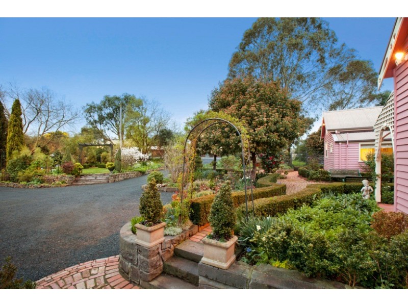 36 Inglis Street, Ballan VIC 3342