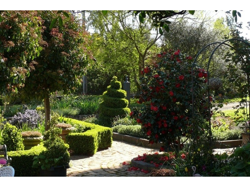 36 Inglis Street, Ballan VIC 3342