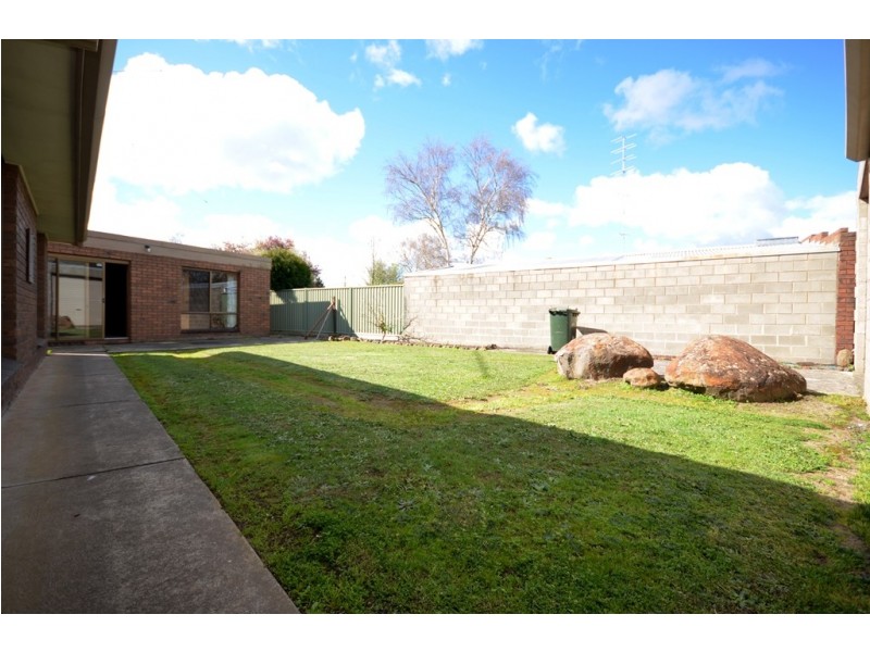 6 Goolwa Drive, Delacombe VIC 3356