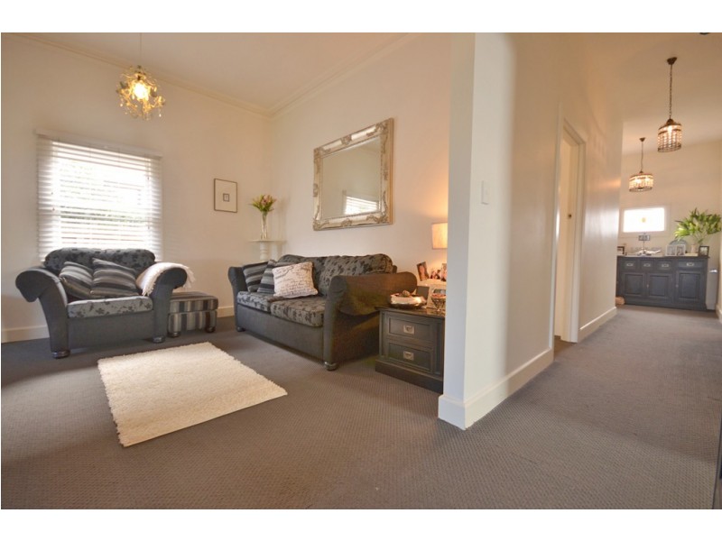 3 Nightingale Street, Newington VIC 3350