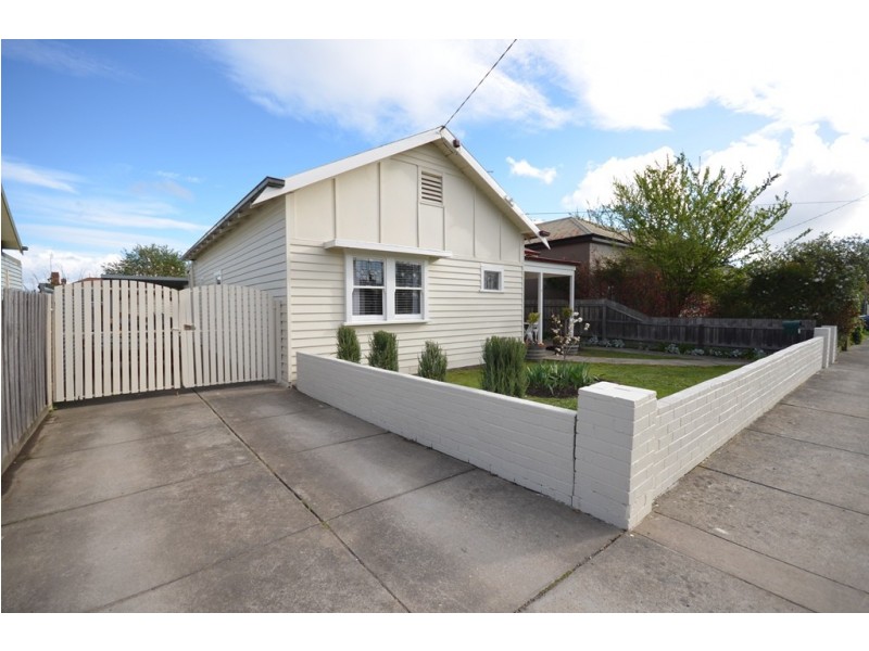 3 Nightingale Street, Newington VIC 3350