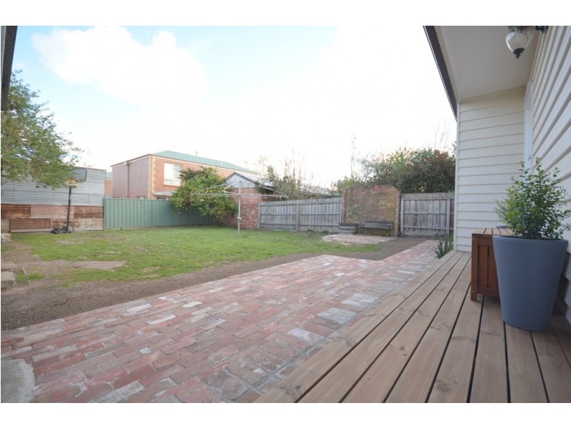 3 Nightingale Street, Newington VIC 3350