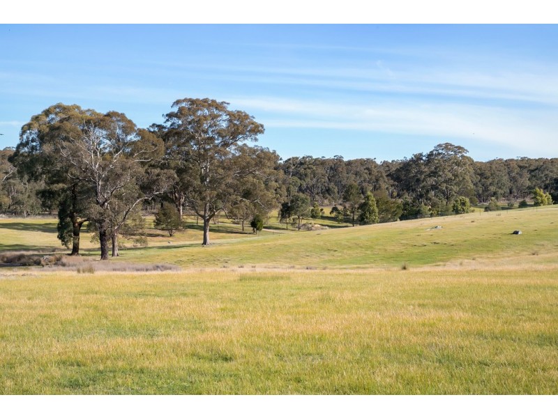 132 Rifle Butts Road, Beaufort VIC 3373