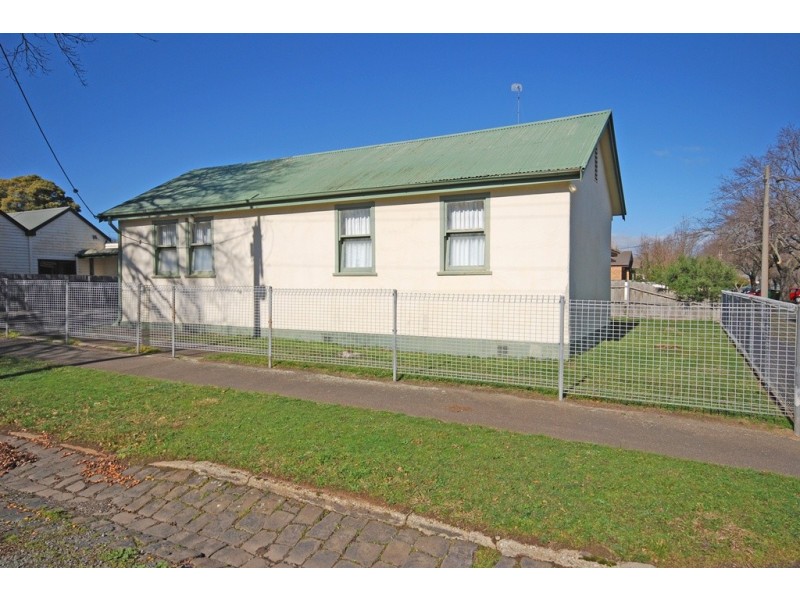 128 Clyde St, Soldiers Hill VIC 3350