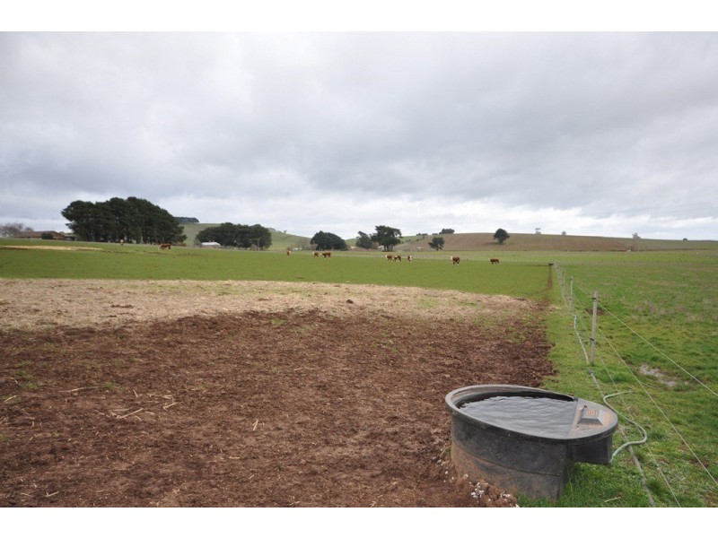 Lot 2 Boundary Church Rd, Clarkes Hill VIC 3352