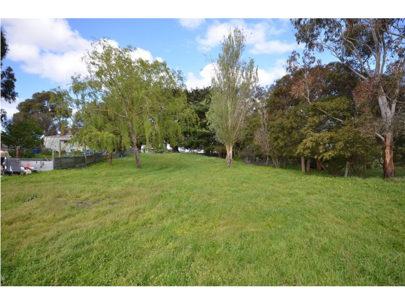 Lot 2, 851 Linton-Carngham Rd, Snake Valley VIC 3351