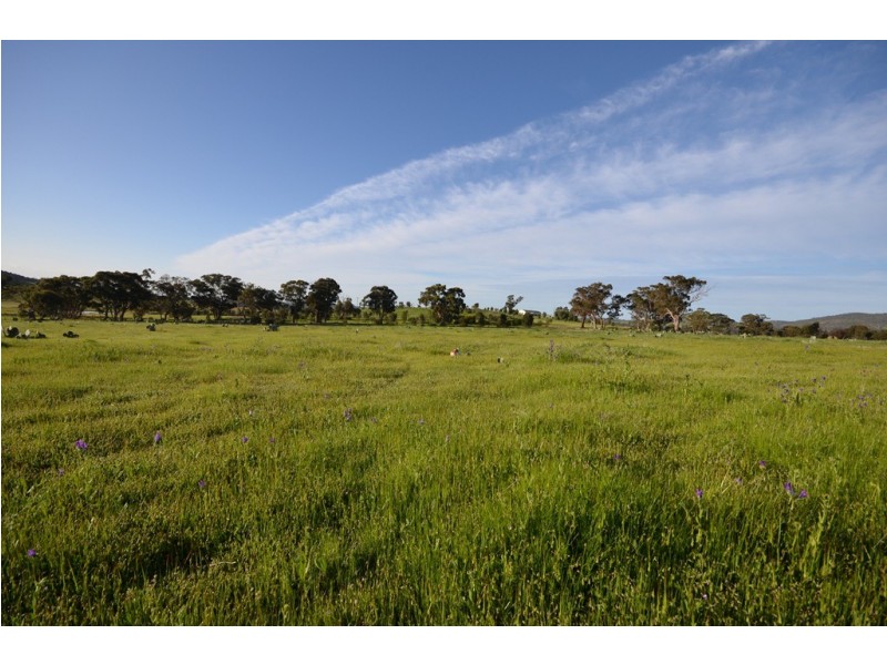 CA’s 2C and 2D Whitlocks Rd, Maldon VIC 3463