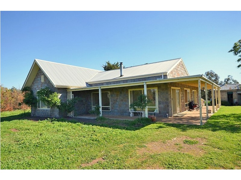 295 Foleys Rd, Clunes VIC 3370