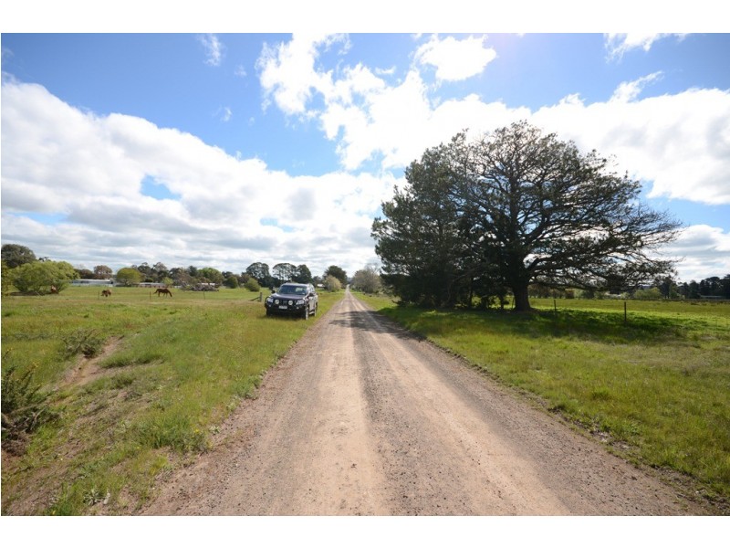CA 12 Murrays Lane, Snake Valley VIC 3351