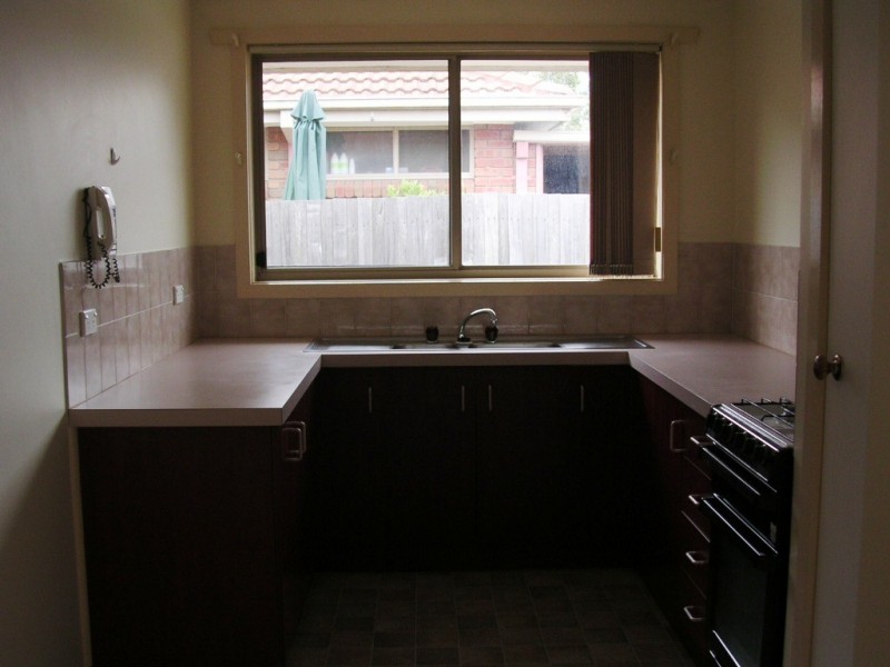 2/69 Victoria Street, Sebastopol VIC 3356