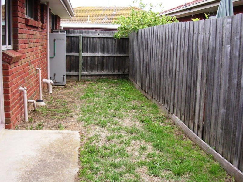 2/69 Victoria Street, Sebastopol VIC 3356