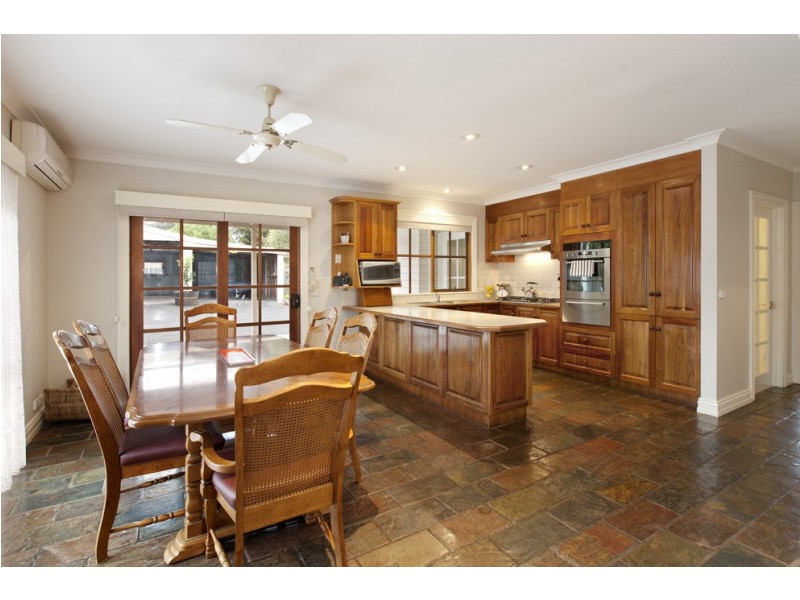 19 Duncan Street, Ballan VIC 3342