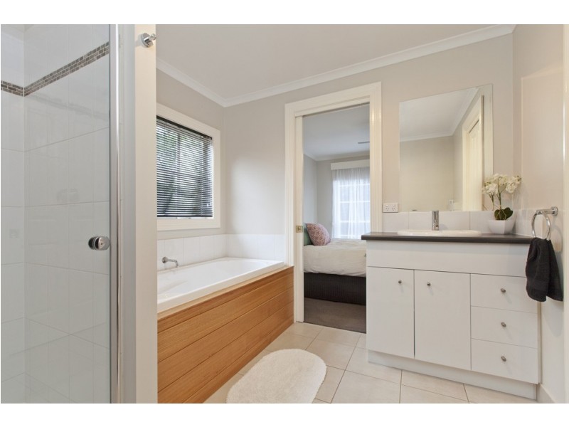 19 Duncan St, Ballan VIC 3342